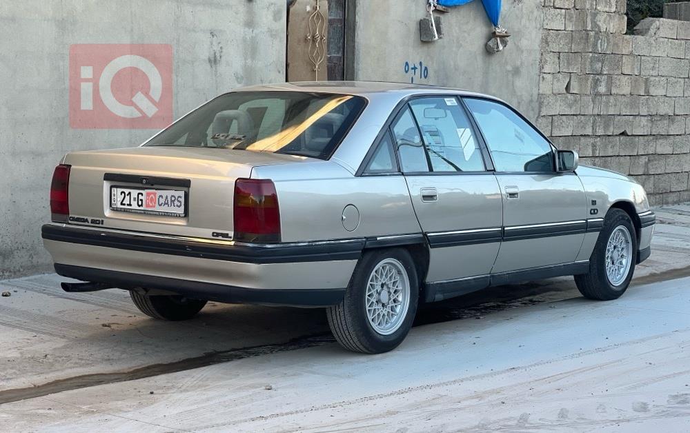 اوبل أوميغا